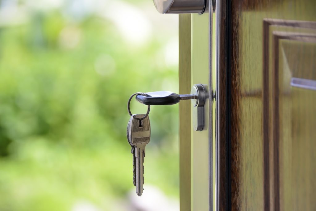 keys 1024x683 - How to make your front door energy efficient